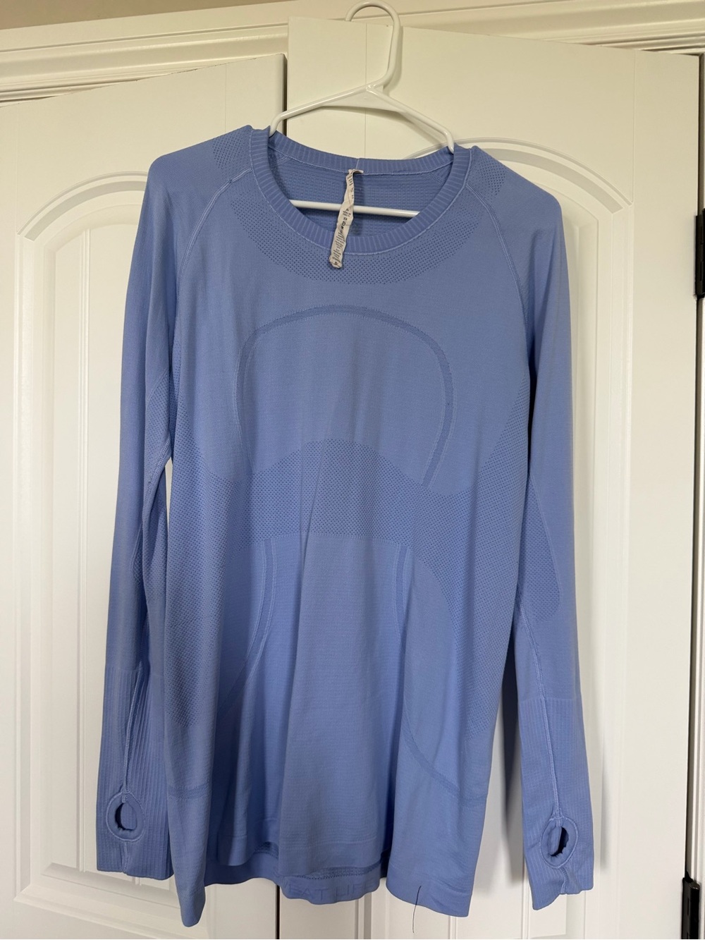 Women’s  Lululemon Long Sleeve Top size 12